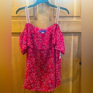 Women’s cold shoulder style top in size Large.